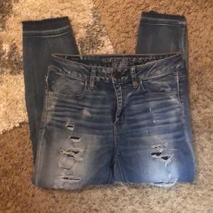 American Eagle distressed jeans 😁